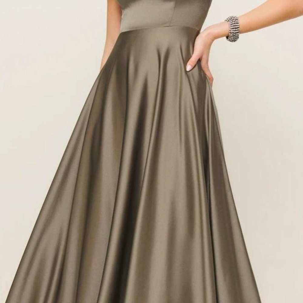 Reformation Gracen Satin Dress Taupe New With Tags - Picture 4 of 10